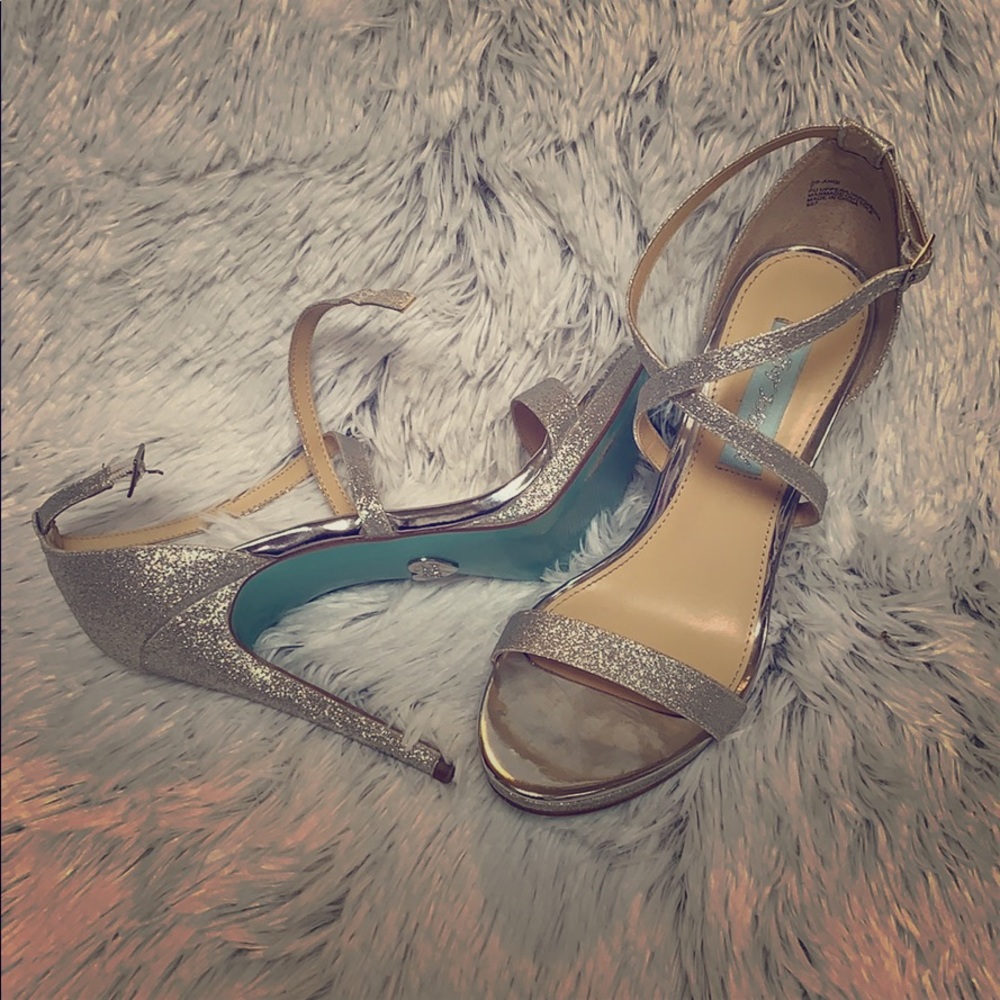 Betsey Johnson Dress Shoes - Size 7